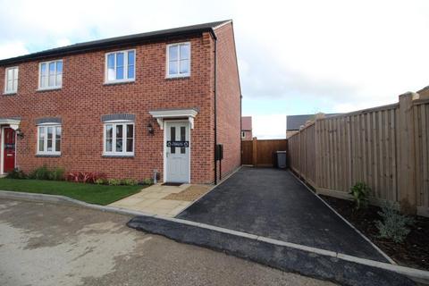 3 bedroom semi-detached house to rent, Ludlow Gardens, Grantham, NG31