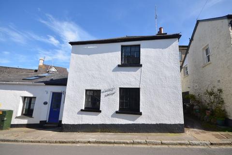 3 bedroom cottage for sale, Waverley, 15 The Square, Chagford