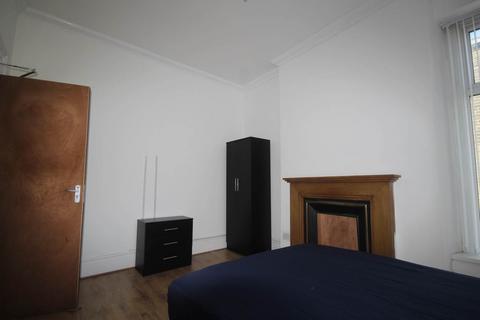 1 bedroom in a house share to rent, Little Horton Lane, , Bradford