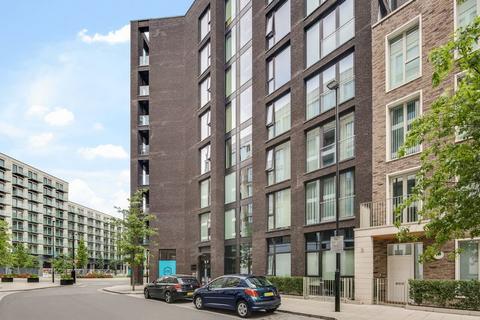 2 bedroom apartment to rent, Cutter House, Royal Wharf, E16