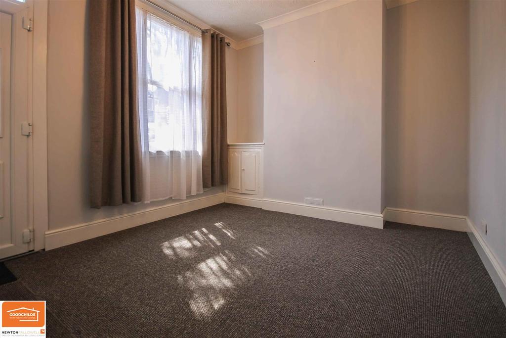 Harrison Street, Bloxwich, Walsall 2 bed end of terrace house £525 pcm (£121 pw)