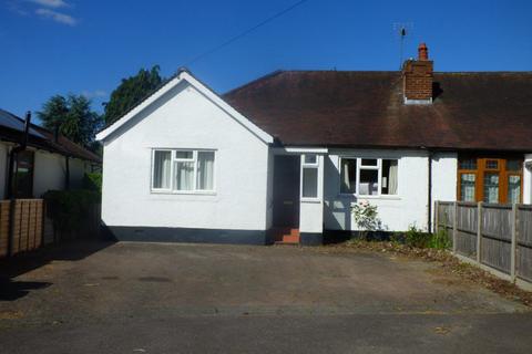 3 bedroom bungalow to rent - Raymead Close, FETCHAM