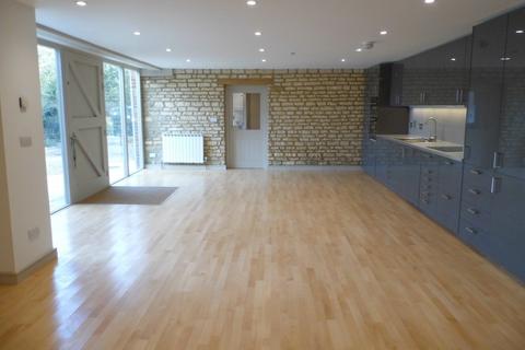 3 bedroom barn conversion to rent, Hall Farm Barns, Caythorpe, NG32