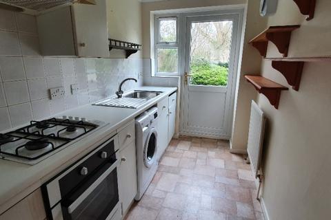 1 bedroom ground floor maisonette to rent, Lastingham Grove, Emerson Valley, Milton Keynes, MK4