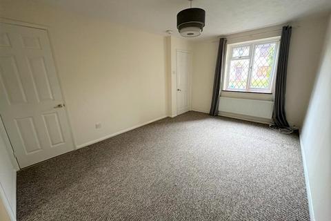 2 bedroom house to rent, Whiteley  Suffolk Drive  Unfurnished