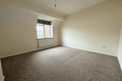 2 bedroom house to rent, Whiteley  Suffolk Drive  Unfurnished