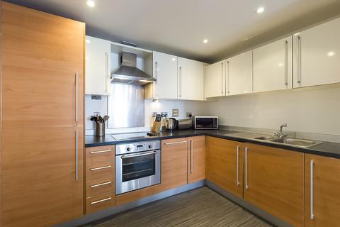 2 bedroom apartment to rent, Morgan House, Pound Hill