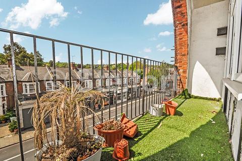 undefined, Archway Road, London, N6