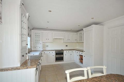 4 bedroom detached house to rent, Aylesby Close, Knutsford