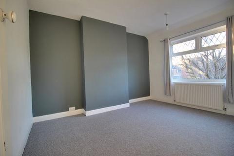 3 bedroom terraced house to rent, Camelot Street, Ruddington