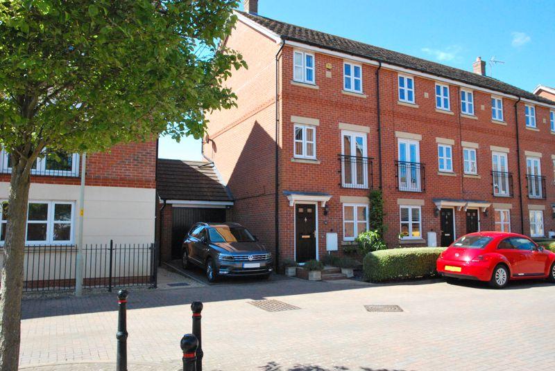 Boughton Way, Gloucester 3 bed terraced house £239,000