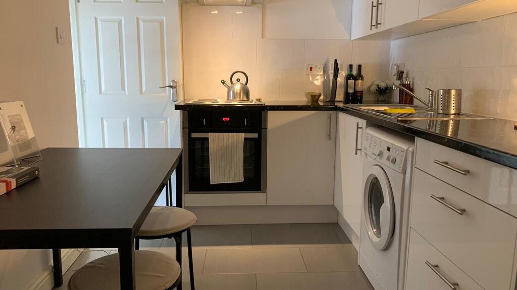 Kitchen studio