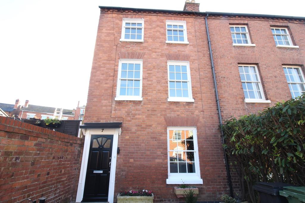 Diglis Road, Worcester, WR5 4 bed townhouse £325,000