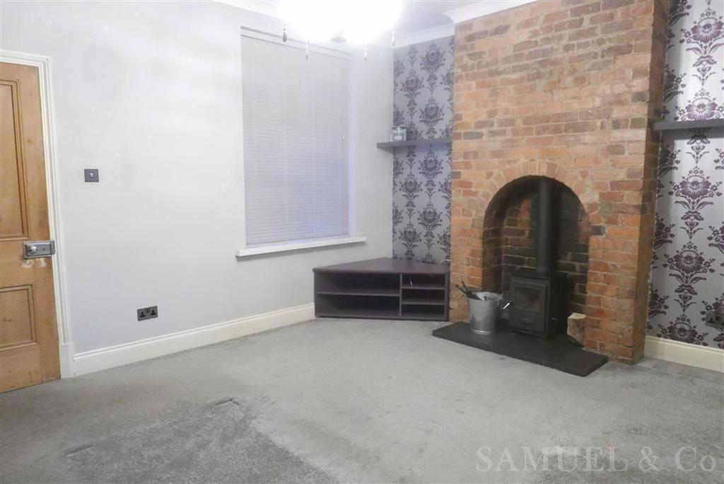 Hallam Street, West Bromwich 4 bed terraced house £800 pcm (£185 pw)
