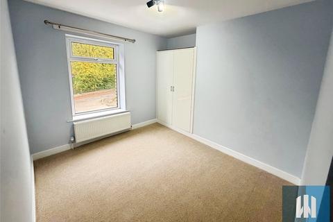 3 bedroom terraced house to rent, Woodhead Road, Lockwood, Huddersfield, HD4