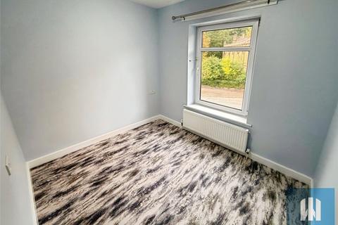 3 bedroom terraced house to rent, Woodhead Road, Lockwood, Huddersfield, HD4