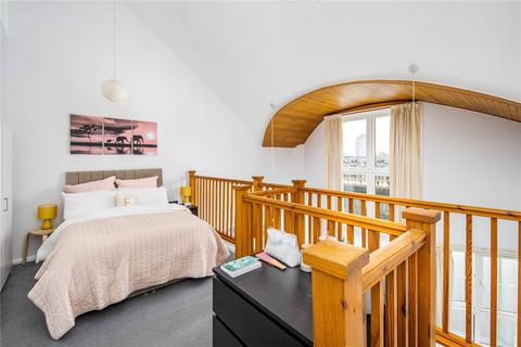 1 bedroom flat to rent, Aland Court, Finland Street, London, SE16