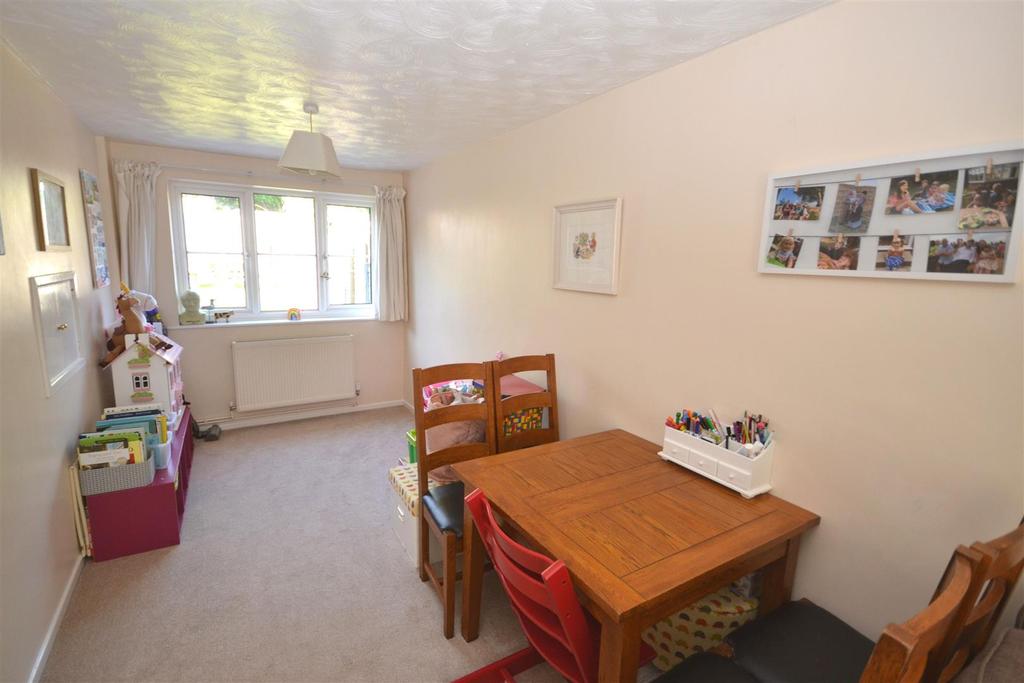 Dorchester Road, Stratton, Dorchester 3 bed terraced house £225,000