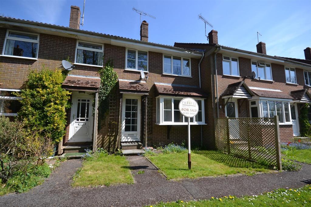 Dorchester Road, Stratton, Dorchester 3 bed terraced house £225,000