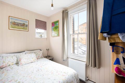 Flat C, 456 Hackney Road, London, E2 9EG