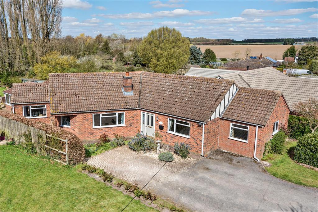 Main Road, Wood Enderby, Boston, Lincs, PE22 7PQ 4 bed detached