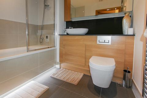 2 bedroom apartment to rent, Mill Pond Road, Dartford, DA1
