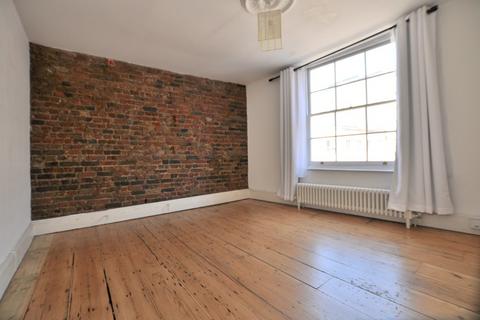 4 bedroom flat to rent, Old Street, London EC1