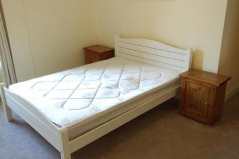 2 bedroom apartment to rent, St Peters Crt, New Charlotte Street, Bristol, BS3 4AS