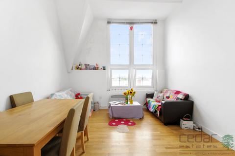 2 bedroom flat to rent, Kilburn High Road, Kilburn NW6