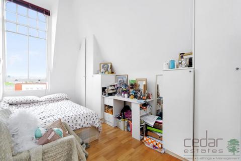 2 bedroom flat to rent, Kilburn High Road, Kilburn NW6