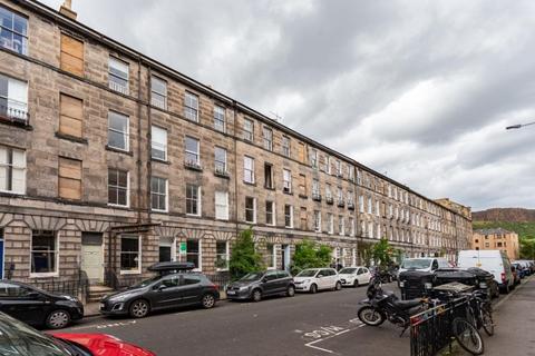 3 bedroom flat to rent, Montague Street, Newington, Edinburgh, EH8