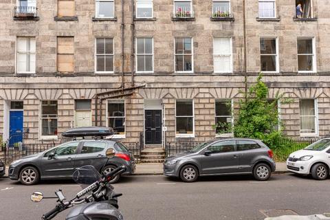 3 bedroom flat to rent, Montague Street, Newington, Edinburgh, EH8