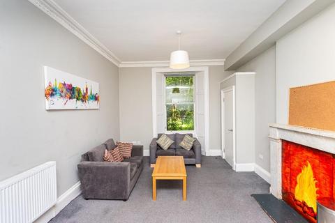 3 bedroom flat to rent, Montague Street, Newington, Edinburgh, EH8