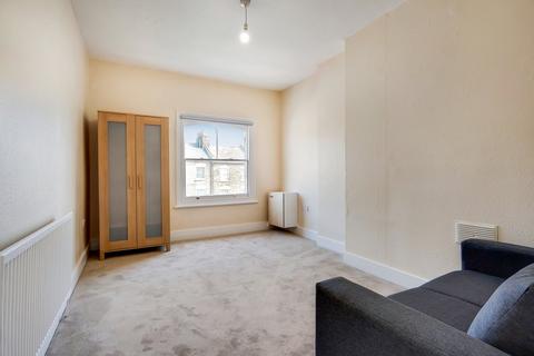 1 bedroom flat to rent, Woodstock road, Finsbury Park