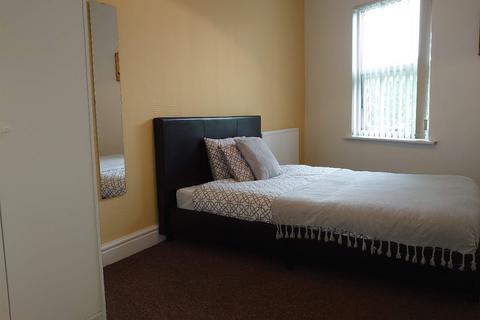 undefined, Aigburth Road, Liverpool