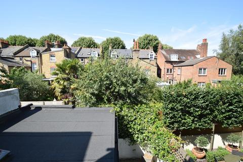 2 bedroom maisonette to rent, Upham Park Road, Chiswick