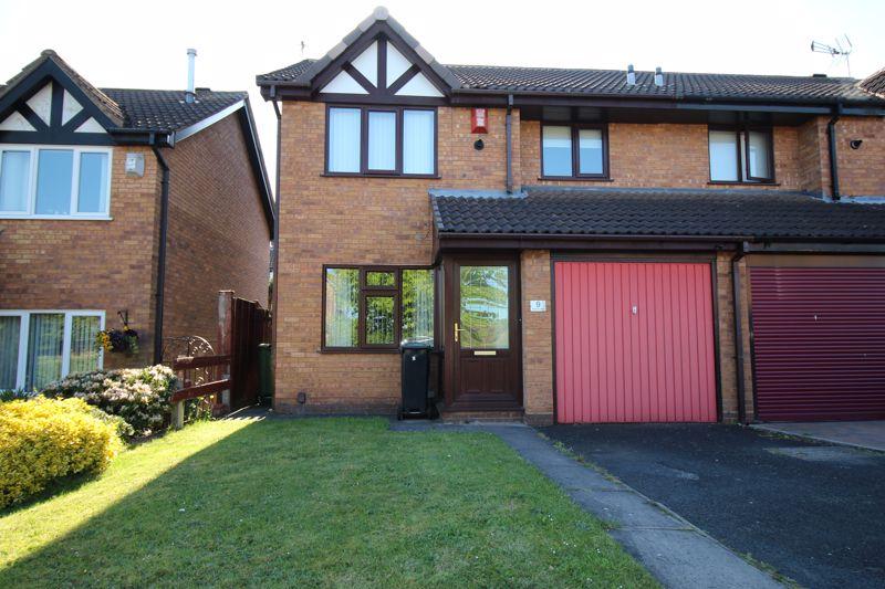Woburn Drive, Brierley Hill 3 bed semidetached house £225,000