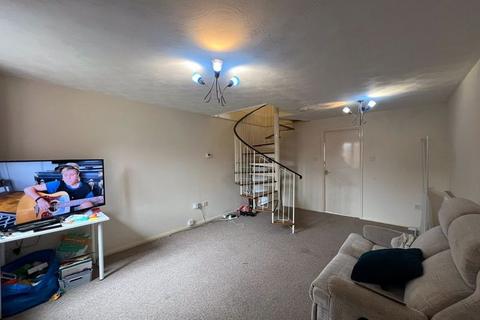 2 bedroom terraced house to rent, Dewfalls Drive, Bristol