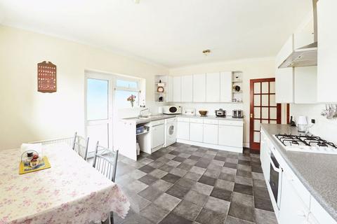 3 bedroom bungalow for sale, Blandford Road, Poole BH15