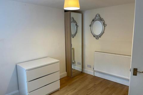 1 bedroom flat to rent, Tollington Park London N4