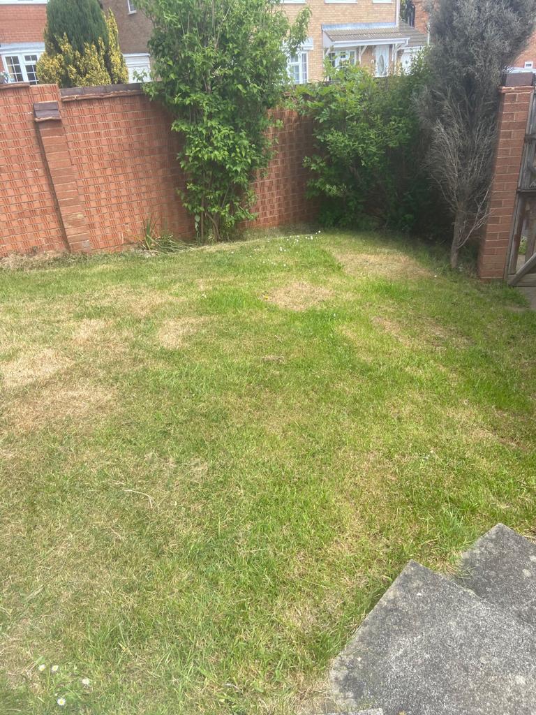 Galleywood Drive, Leicester, LE4 0NH 3 bed semidetached house to rent