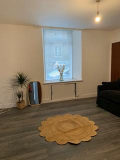 Studio to rent, Cleghorn Street, Dundee DD2