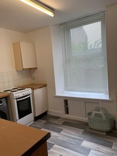 Studio to rent, Cleghorn Street, Dundee DD2