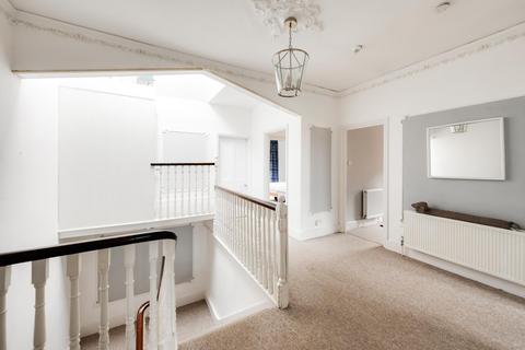 3 bedroom flat to rent, Beaufort Road, Clifton, BS8