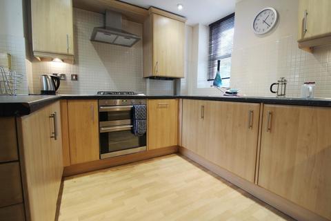 2 bedroom apartment to rent, Eldon Lodge, 16-200 Kings Road, Reading, RG1