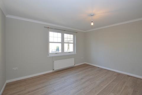 3 bedroom flat to rent, Lemon Terrace, Leven, KY8