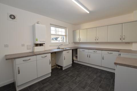 3 bedroom flat to rent, Lemon Terrace, Leven, KY8