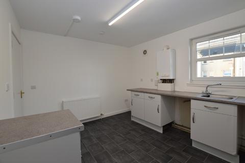 3 bedroom flat to rent, Lemon Terrace, Leven, KY8