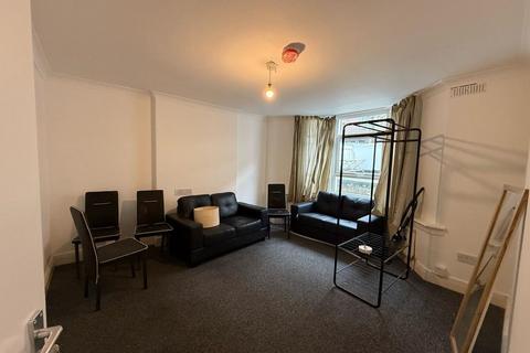 undefined, Landor Road, Clapham North, London, SW9 9RT