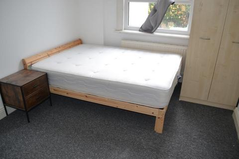 undefined, Landor Road, Clapham North, London, SW9 9RT